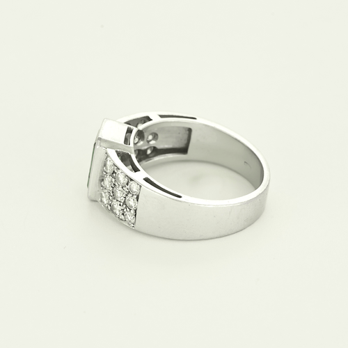 Bague 57 Bague jonc en or gris, émeraude et diamants 58 Facettes DV0302-7-57-3