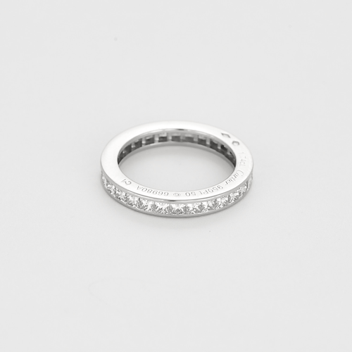 Bague 50 Cartier - Alliance en platine et diamants taille princesse. 58 Facettes DV27165-1
