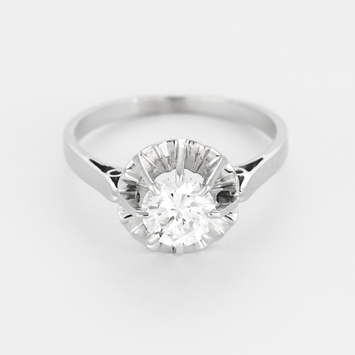 Bague 57 Bague solitaire en or gris et platine, diamant 0.90 carat environ. 58 Facettes DV0302-6-57-3