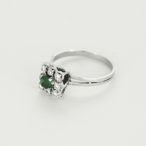 Bague 55 Bague marguerite en or blanc, émeraude et diamants 58 Facettes DV27468-67