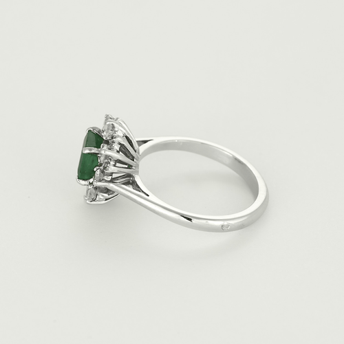 Bague 50,5 Bague marguerite en or blanc, émeraude et diamants 58 Facettes DV27468-45-505-5