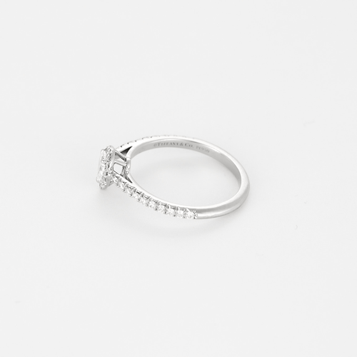 Bague 51,5 Tiffany & Co - Soleste - Bague Solitaire en platine et diamants 58 Facettes DV28427-1-515-5