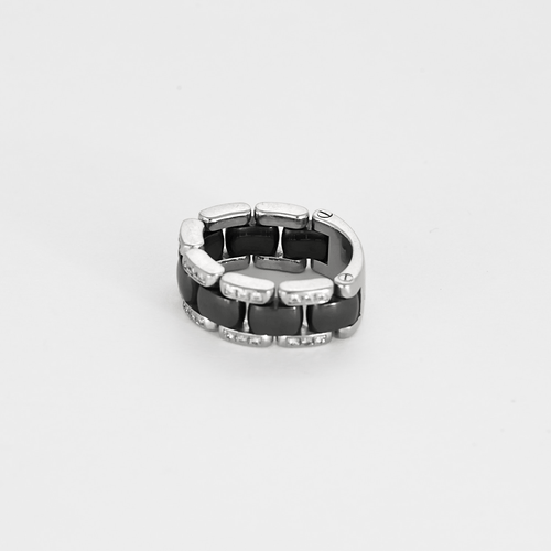 Bague 46 CHANEL -ULTRA - Moyen Modèle- Bague en or blanc, céramique noire et diamants. 58 Facettes DV27797-1-46-2