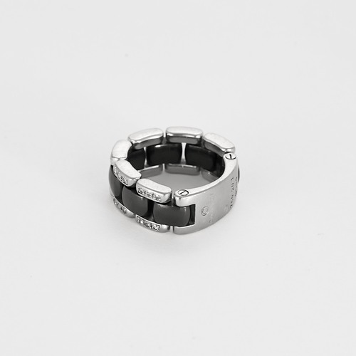 Bague 46 CHANEL -ULTRA - Moyen Modèle- Bague en or blanc, céramique noire et diamants. 58 Facettes DV27797-1-46-2