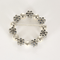 Broche Couronne en or gris, saphirs et perles de culture blanches 58 Facettes DV27545-3
