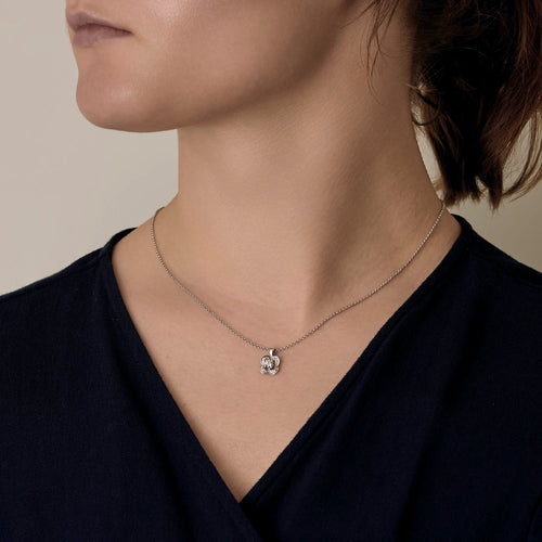 Pendentif MAUBOUSSIN - Chance of Love n°2 - Pendentif en or gris et diamants 0.20 carat environ. 58 Facettes DV28310-2