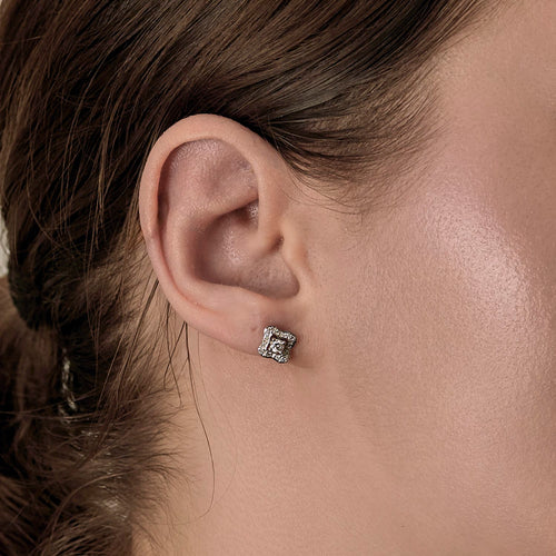 MAUBOUSSIN - Chance of love - Paire de boutons d'oreilles en or gris et diamants 58 Facettes DV28310-3