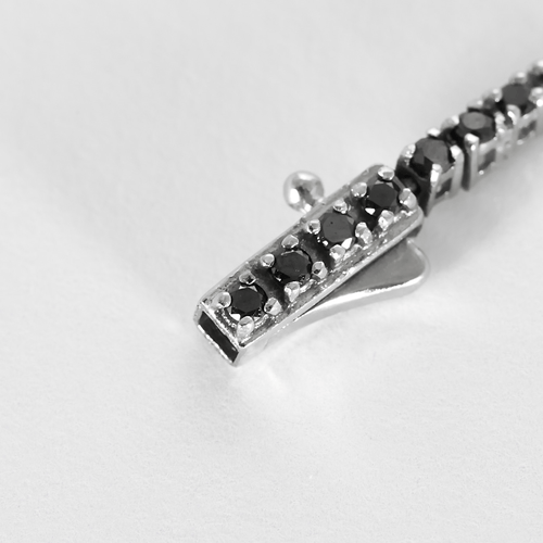 Bracelet Bracelet en or blanc et diamants noirs 58 Facettes DV28121-1