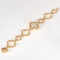 Montre Montre Van Cleef & Arpels Alhambra or rose, nacre et diamants 58 Facettes DV0967-5
