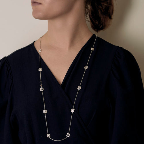 Collier Mauboussin - Chance of My Life - Sautoir en or blanc et diamants 58 Facettes DV28402-4