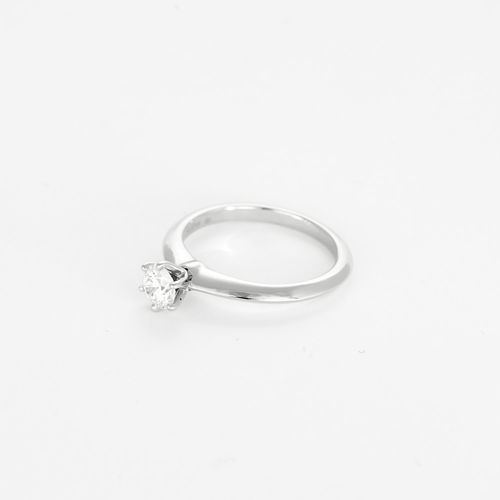 Bague 49 TIffany & Co - Setting - Bague solitaire platine et diamant 0.37 carat 58 Facettes DV28887-2
