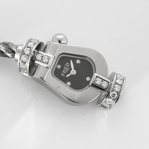 Montre FRED - Montre de dame en acier à boitier en forme de manille et diamants 58 Facettes DV28006-1