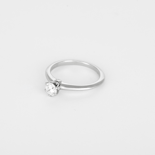 Bague TIFFANY & CO - Bague Solitaire en platine et diamant 58 Facettes DV27966-1-515-5