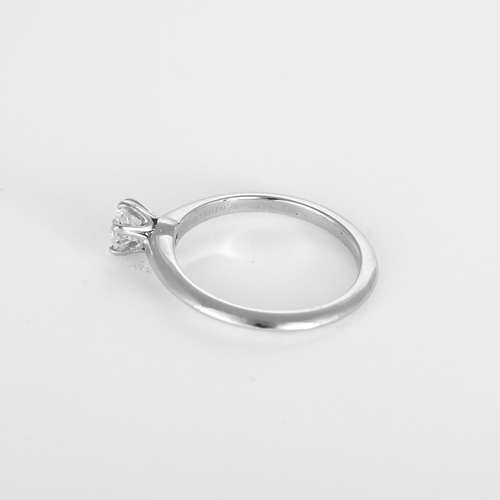 Bague TIFFANY & CO - Bague Solitaire en platine et diamant 58 Facettes DV27966-1-515-5