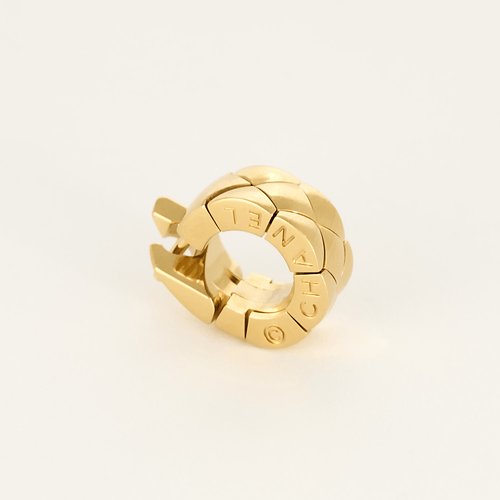Boucles d'oreilles CHANEL - Matelassé - Paire de Boucles d'oreilles en or jaune 58 Facettes DV28077-2
