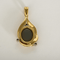Pendentif Pendentif en or jaune, opale à fond noir et petits diamants 58 Facettes DV28167-1