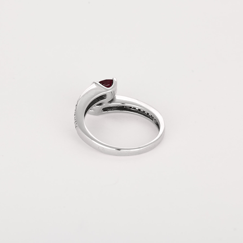 Bague 56 Bague en Or blanc 18k Rubis and Diamant 58 Facettes DV31025-1