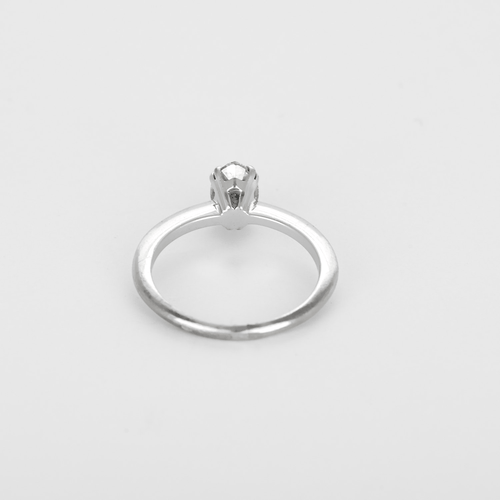 Bague 56 Bague solitaire en or gris et diamant navette 0.95 carat environ 58 Facettes DV20543-7