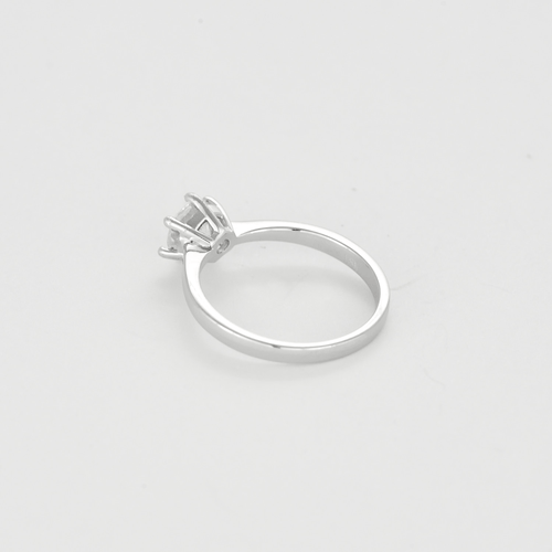 Bague 55 Bague solitaire en or gris, diamant 0.80 carat environ 58 Facettes DV19989-22