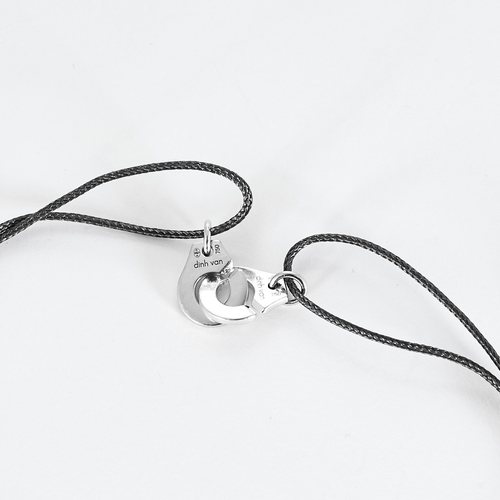 Bracelet DINH VAN - Menottes R8 - Bracelet cordon et or gris, diamants 58 Facettes DV31314-1