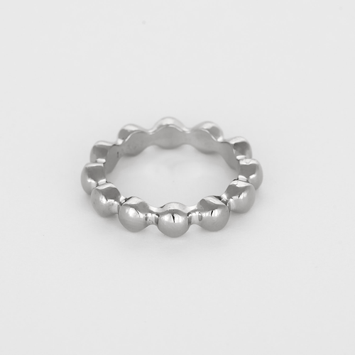Bague 50 CHANEL – Alliance perlée en or gris 58 Facettes DV28077-6