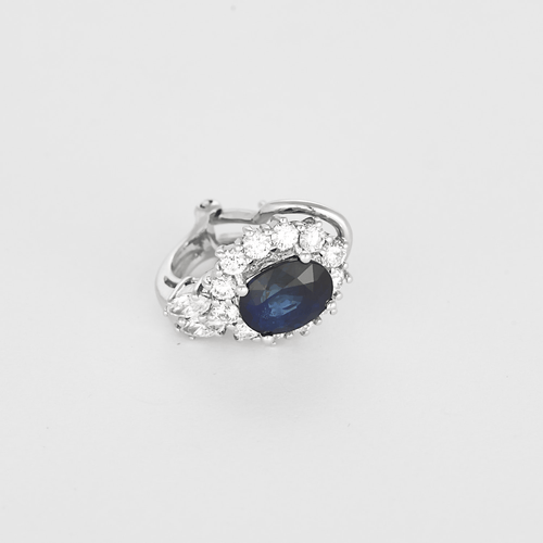 Boucles d'oreilles Paire de boucles d'oreilles en or gris, saphirs et diamants 58 Facettes DV16843-6