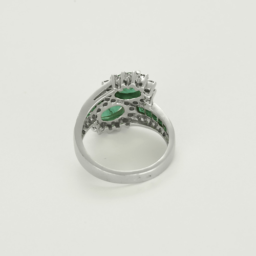 Bague 54 Bague "Toi et Moi" en or gris, diamants et émeraudes 58 Facettes DV26327-13-54-3