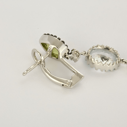 Boucles d'oreilles Boucles d'oreilles pendantes en or blanc, diamant, améthyste, topazes, péridot, améthyste 58 Facettes DV16843-25