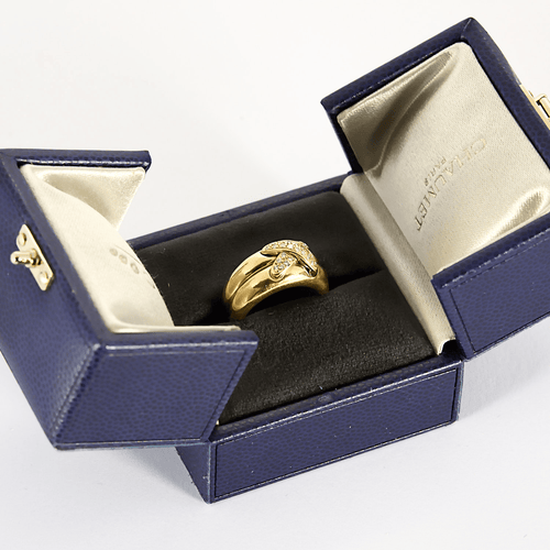 Bague 47.5 CHAUMET - Liens - Bague jonc en or jaune et diamants 58 Facettes DV31565-4