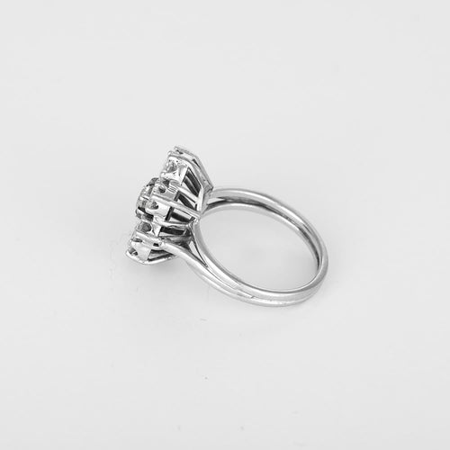 Bague 49 Bague marguerite or blanc et diamants : 1 carat environ 58 Facettes DV31868-3