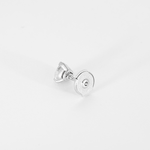 VAN CLEEF & ARPELS - Boucles d'oreilles puces en or blanc et diamants