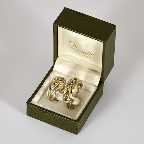 Boucles d'oreilles Christofle - Paire de Boucles d'Oreilles en or jaune 18K (750 millièmes) et argent ( 925 millièmes) à maille chevrons alternés d'attaches godronnées 58 Facettes DV31712-9