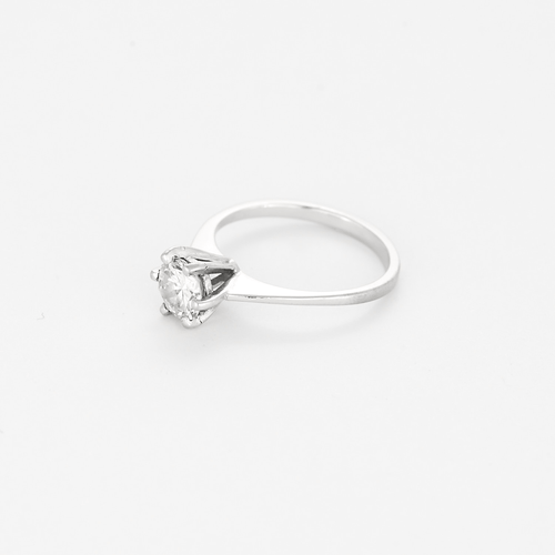Bague 48.5 Bague solitaire en or gris et diamant 0.70 carat environ. 58 Facettes DV27961-3