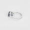 Bague 53 Élégante bague en or blanc, saphir de Ceylan non chauffé : 4,99 carat et diamants : 0,20 carat 58 Facettes DV32014-1