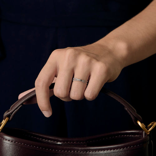Mauboussin - À La Croisée Des Chemins - Fine Bague Solitaire en or blanc et diamants 58 Facettes DV32033-2