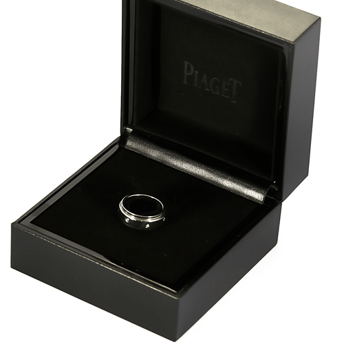 Bague 54 PIAGET - Possession - Anneau en or gris et diamants 58 Facettes DV32076-1