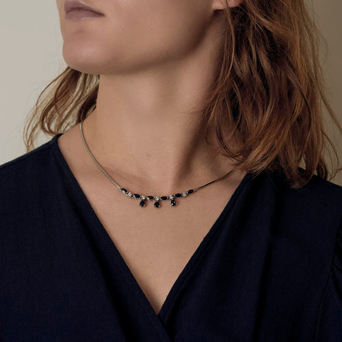 Collier Élégant collier en or blanc, saphirs : 1,80 carat et diamants : 0,80 carat 58 Facettes DV31455-2