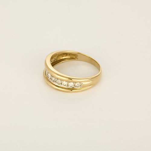 Bague jonc en or jaune et diamants