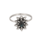 53 Bague marguerite en or blanc, saphir et diamants 58 Facettes DV32533-1