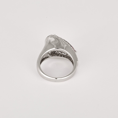 54 Élégante bague moderniste en or blanc, topaze rose : 5 carats et diamants : 0,60 carat 58 Facettes DV32511-1