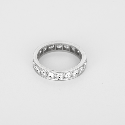 53 Alliance américaine en platine, diamants : 1,80 carat 58 Facettes DV26158-33