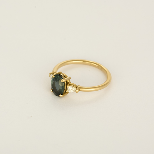 Bague en Or jaune, Saphir Teal : 1,40 carat et Diamants