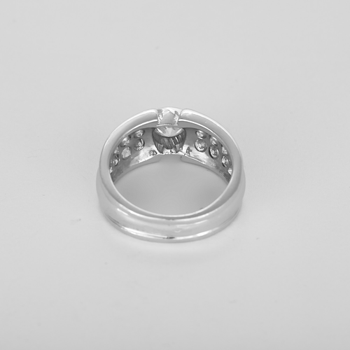 Bague en Or blanc 18k Diamant