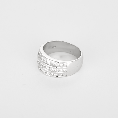 Bague en Or blanc 18k Diamant