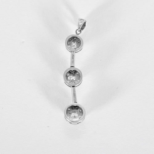 Pendentif trilogie en or gris et diamants 58 Facettes DV32729-12