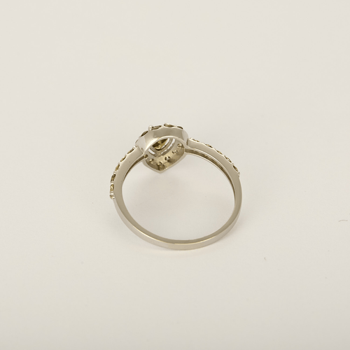 54 Bague en Or blanc 14k Diamant 58 Facettes DV31069-2