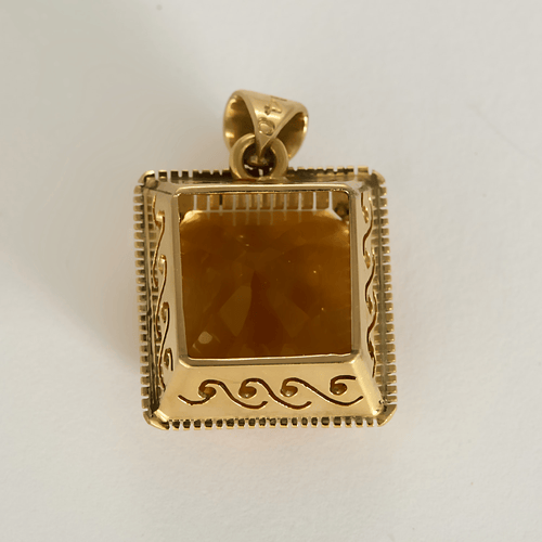 Pendentif en Or jaune 14k et citrine