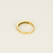 Élégante bague jonc en or jaune et saphirs calibrés