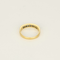 Élégante bague jonc en or jaune et saphirs calibrés