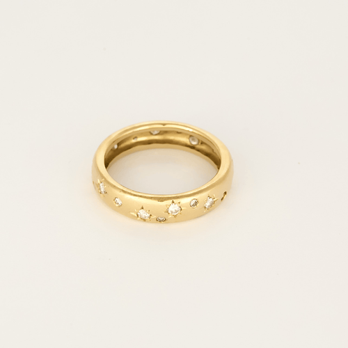 62 Bague jonc en or jaune, diamants, serti étoilé 58 Facettes DV33707-5